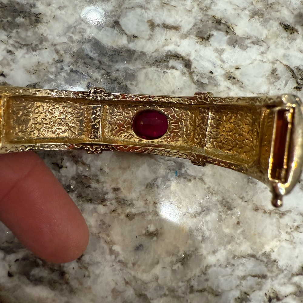 Vintage Panetta Gold‑Tone Bracelet with Red Cabochon & Crystal Accents - Picture 4 of 6